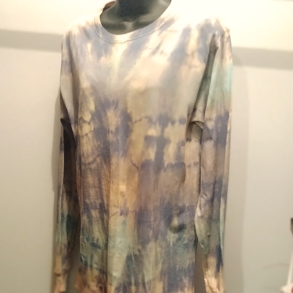 Long sleeve tye-dye shirt.